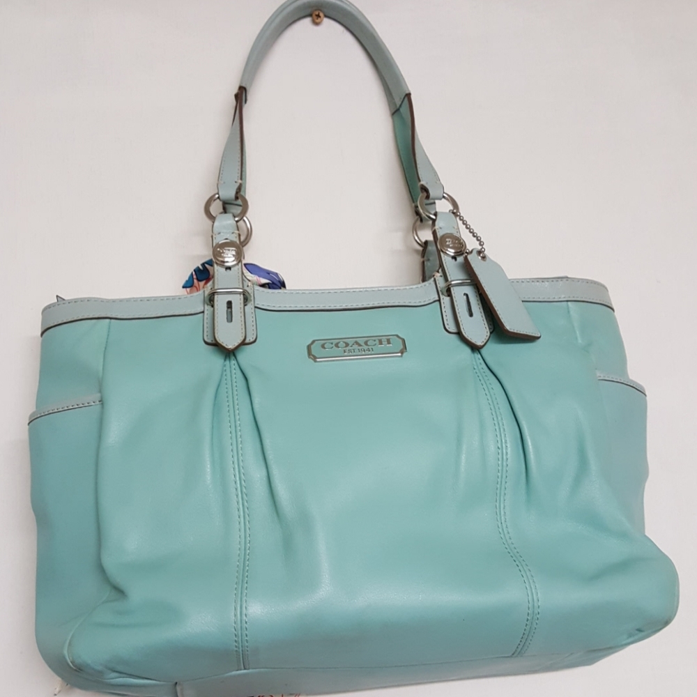 Vintage Coach Bag in great condition